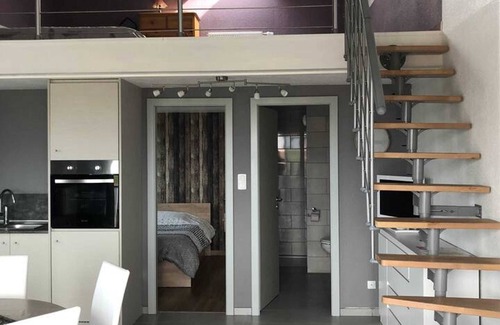 Munwiller House | Homerez - Charming House in Munwiller with Terrace and Free Parking.