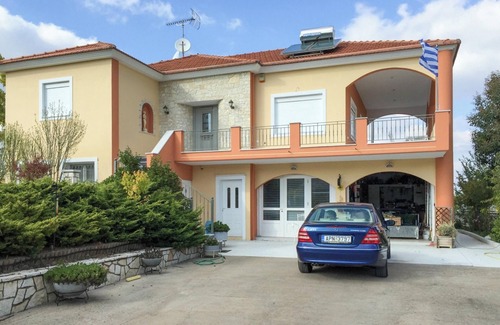 Vlachokerasia House | Homerez - Charming House with Mountain View in Manthirea