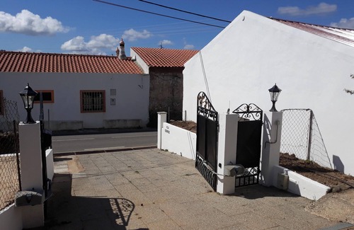 Monchique House | Homerez - Charming House in Monchique with Shared Pool