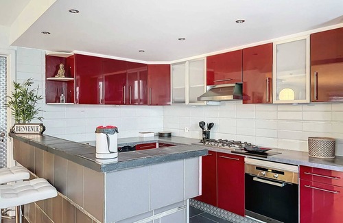 Incourt House | Homerez - Charming house in Glimes