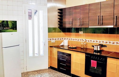 O Porrino House | Homerez - Charming House in Porriño with Terrace and Garden