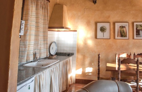 Estepa House | Homerez - Charming House in Estepa with Mountain View