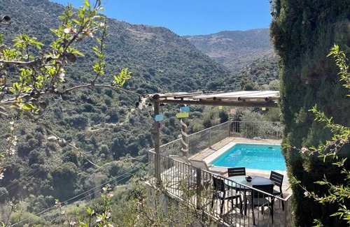 Laroya House | Homerez - Charming House in Laroya with Jacuzzi