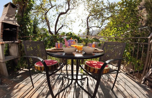Laroya House | Homerez - Charming House in Laroya with Jacuzzi