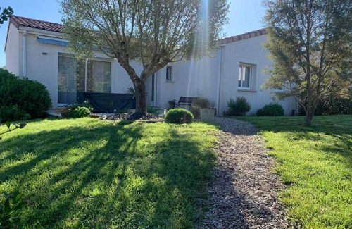 Salies House | Homerez - Charming House in Saliès with Garden of 70 m²