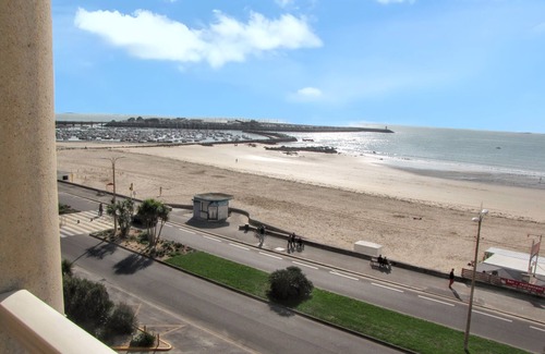 Pornichet Apartment | Homerez - Charming sea view studio in Pornichet 30 m² with terrace