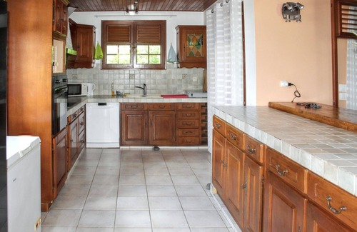 Quartier Desert Villa | Homerez - Charming villa in Sainte-Luce with pool and jacuzzi