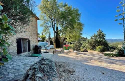 Castelnou Villa | Homerez - Charming Villa in Castelnou with Private Pool