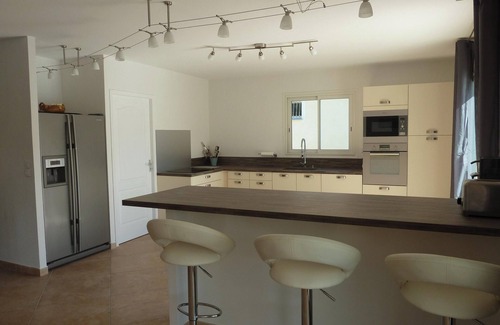 Solaro Villa | Homerez - Charming villa in Solaro with private pool & garden