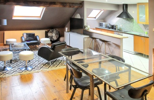Broekwijk Apartment | Homerez - City view apartment in Brussels