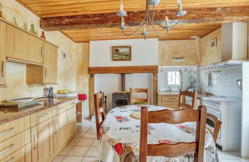 Puycelci House | Homerez - Comfortable House in Puycelsi with Garden and Terrace