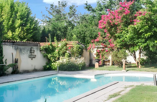 Duravel House | Homerez - Comfortable house in Duravel with shared pool