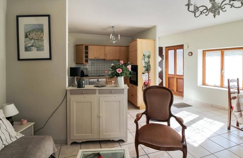 Ornans House | Homerez - Comfortable House in Ornans - Garden