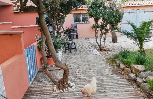 Giens Apartment | Homerez - Comfortable studio in Hyères - 20 m² with barbecue and terrace