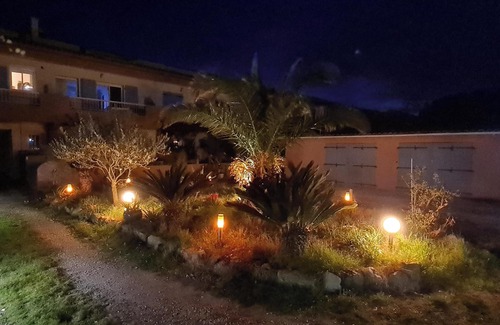 Giens Apartment | Homerez - Comfortable studio in Hyères - 20 m² with barbecue and terrace