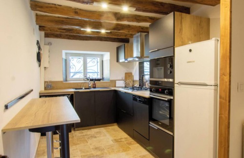 Carlux Villa | Homerez - Comfortable Villa in Carlux with Private Pool and Garden