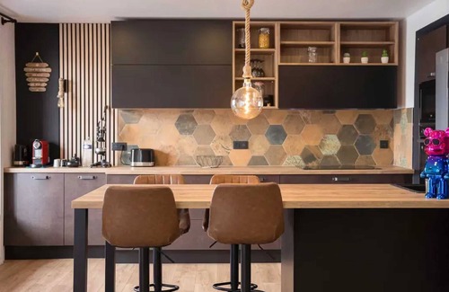 Saint-Priest Apartment | Homerez - Cosy Apartment in Saint-Priest