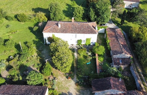 Julienne House | Homerez - Countryside Retreat in Julienne