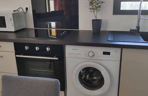 Saint-Pierre De La Reunion Apartment | Homerez - Cozy Apartment in Saint Pierre
