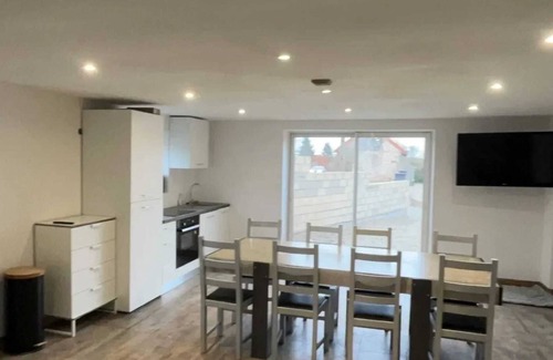 Curgy Apartment | Homerez - Cozy apartment in Curgy with terrace 60 m²