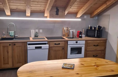 Seez Apartment | Homerez - Cozy Apartment in Séez
