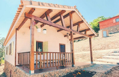 Canamero House | Homerez - Cozy House in Cañamero with Pool