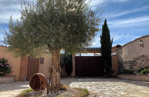 Aldehuela de la Boveda House | Homerez - House in Aldehuela de la Bóveda