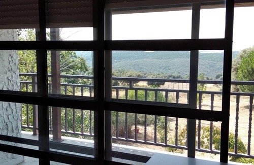 San Vitero House | Homerez - Charming House in San Cristóbal with Garden