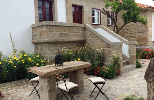 Fatauncos House | Homerez - Family House with Mountain View in Vouzela