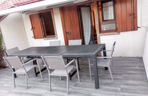Giffaumont-Champaubert Ski Chalet | Homerez - Chalet in Giffaumont-Champaubert
