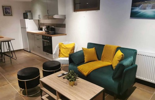 Ecuelles Apartment | Homerez - Apt in Moret-Loing-et-Orvanne