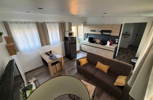 Saint-Andre-les-Vergers House | Homerez - House in Saint-André-les-Vergers