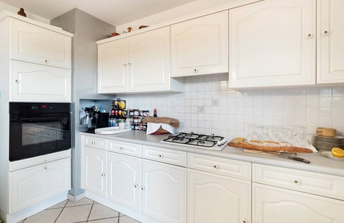 Saint-Cyr-sur-le-Rhone House | Homerez - Charming House in Saint-Cyr-sur-le-Rhône