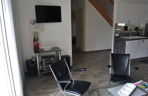 Saint-Jouan-des-Guerets House | Homerez - House in Saint-Jouan-des-Guérets