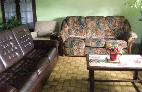 Saint-Laurent-de-Cuves House | Homerez - Spacious house for 6 ppl. at Saint-laurent-de-cuves