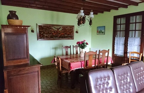 Saint-Laurent-de-Cuves House | Homerez - Spacious house for 6 ppl. at Saint-laurent-de-cuves