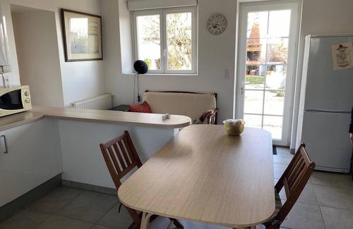 Saint-Michel-en-l'Herm House | Homerez - House in Saint-Michel-en-l'Herm