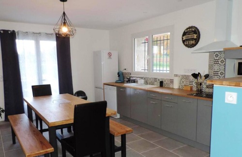 Saint-Pierre-de-Clairac House | Homerez - House for 7 ppl. with swimming-pool at Saint-Pierre-de-Clairac