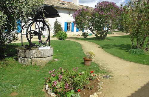Saint-Vincent-la-Chatre House | Homerez - Charming House in Saint-Vincent