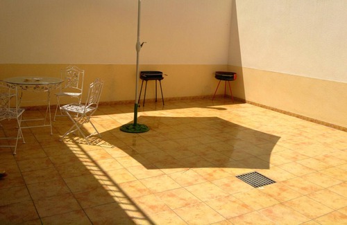 Castellar de Santiago House | Homerez - House 15 km away from the beach for 8 ppl. at Castellar de Santiago