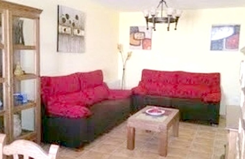Castellar de Santiago House | Homerez - House 15 km away from the beach for 8 ppl. at Castellar de Santiago