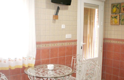 Castellar de Santiago House | Homerez - House 15 km away from the beach for 8 ppl. at Castellar de Santiago