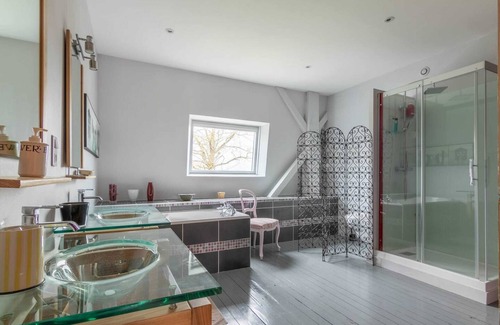 Le Temple-de-Bretagne House | Homerez - House for 8 ppl. with garden and terrace at Le Temple-de-Bretagne