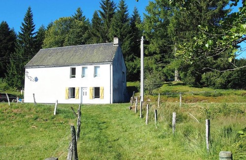 Saint-Genes-Champespe House | Homerez - House in Saint-Gènes-Champespe