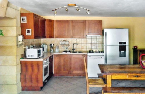 Saint-Victor-la-Coste House | Homerez - House in Saint-Victor-la-Coste