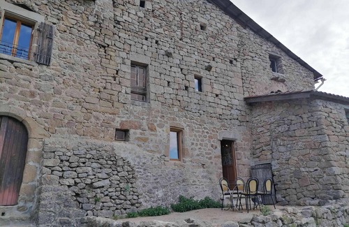 Saint-Andeol-de-Vals House | Homerez - House in Saint-Andéol-de-Vals
