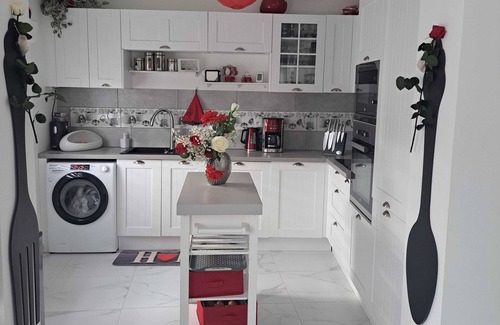 Saint-Cyr-la-Riviere House | Homerez - House in Saint-Cyr-la-Rivière