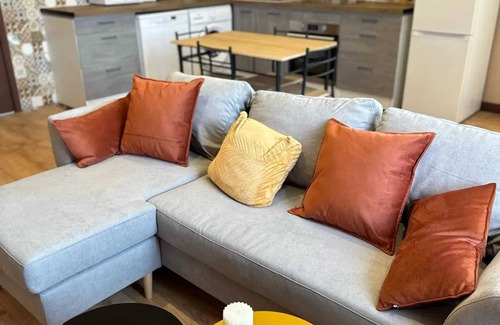 Saint-Pierre-du-Mont House | Homerez - House in Saint-Pierre-du-Mont