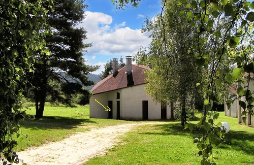 La Chapelle-Geneste House | Homerez - House in La Chapelle-Geneste