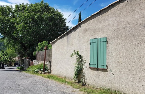 Revest-des-Brousses House | Homerez - House in Revest-des-Brousses